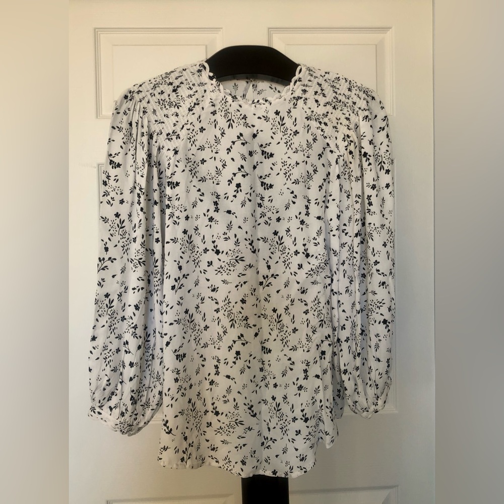 Long sleeve top, Joie brand, size S.